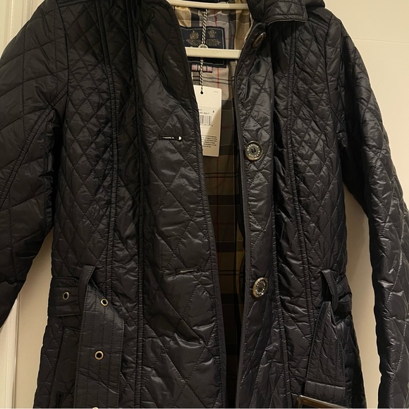 Barbour Evie Quilted Jacket in Black (US 4 / UK 8) - Picture 4 of 16